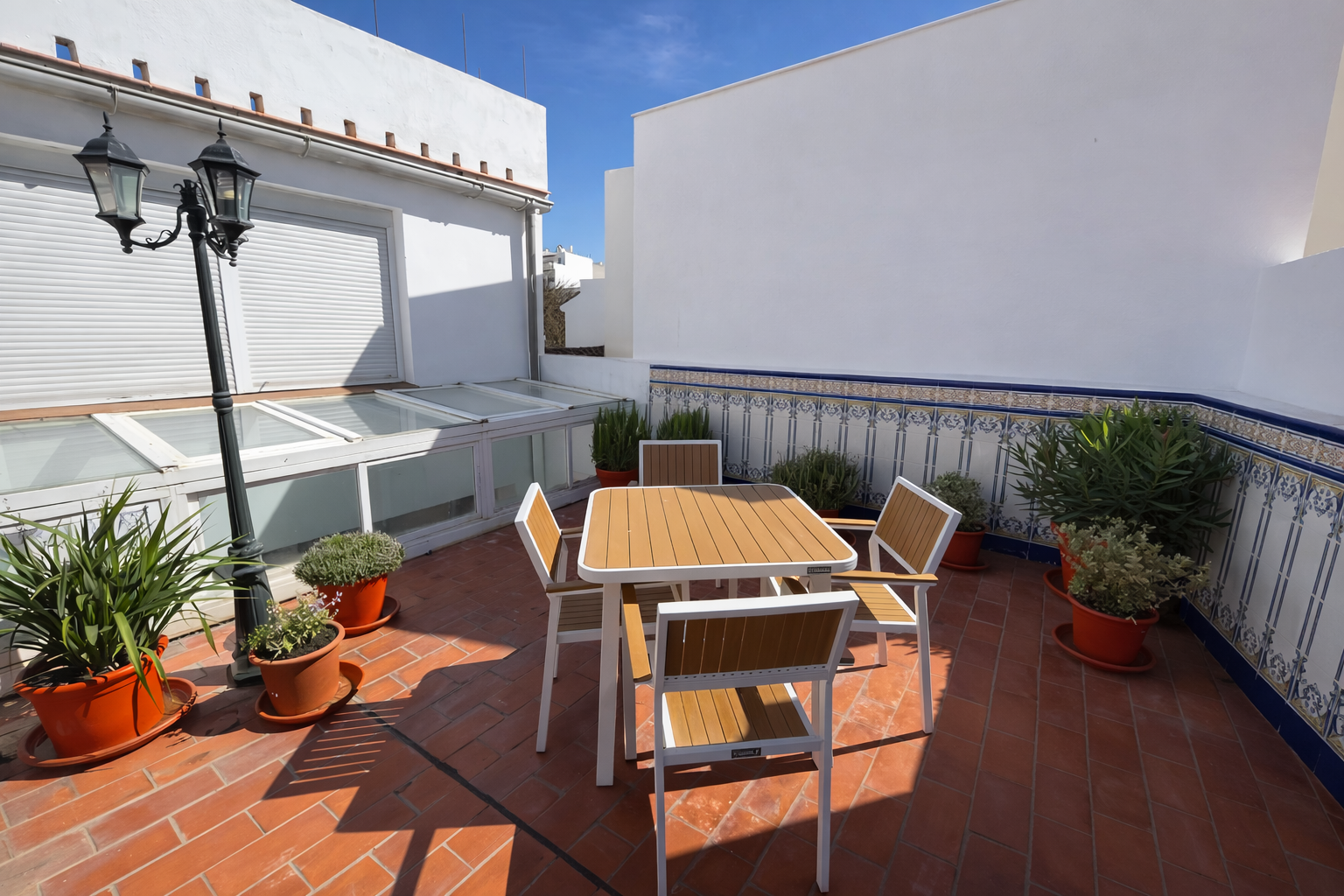 balcony